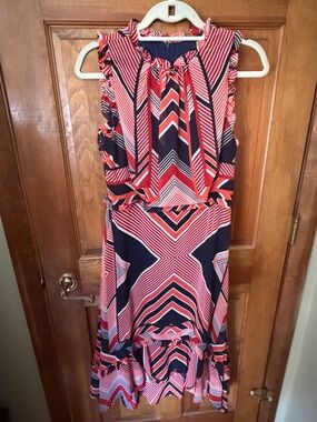 julia jordan Navy and Coral Geometric Ruffle Midi Dress